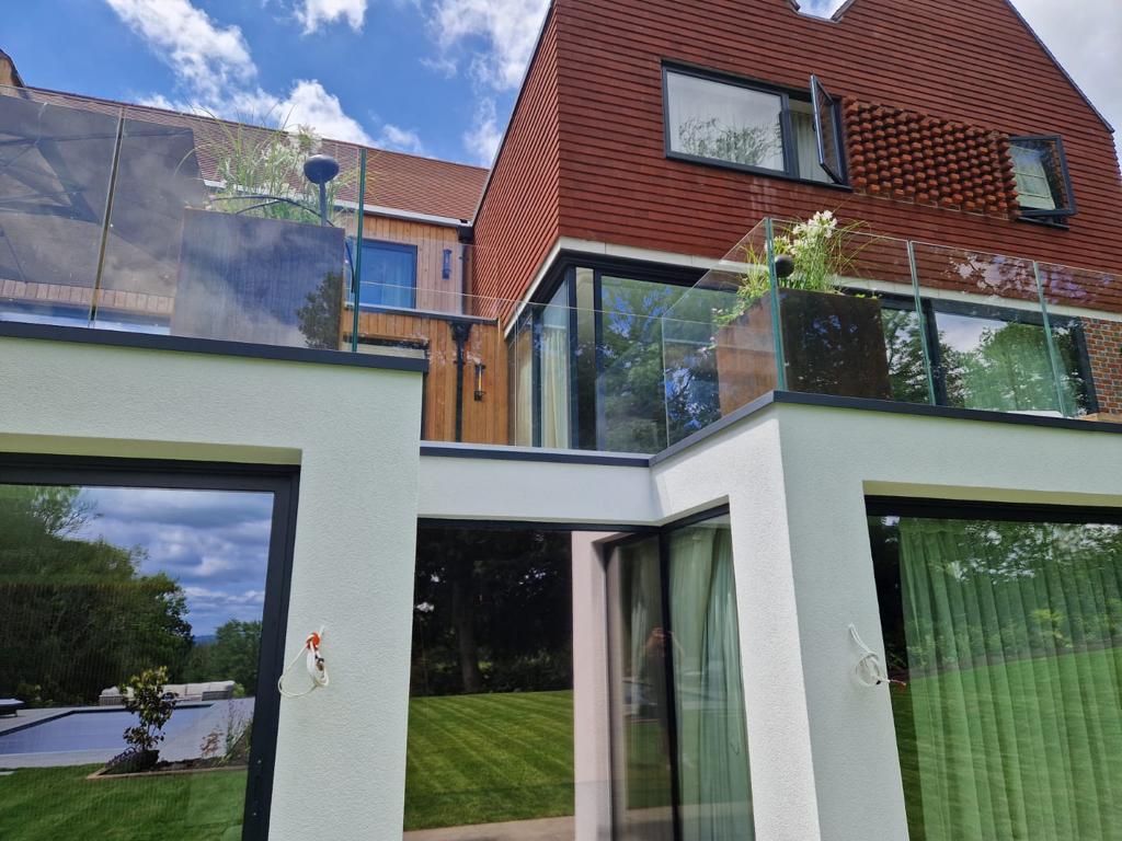Frameless-Balustrade